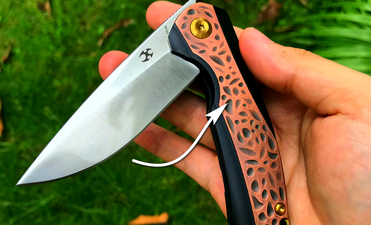 в полуоткрытом положении