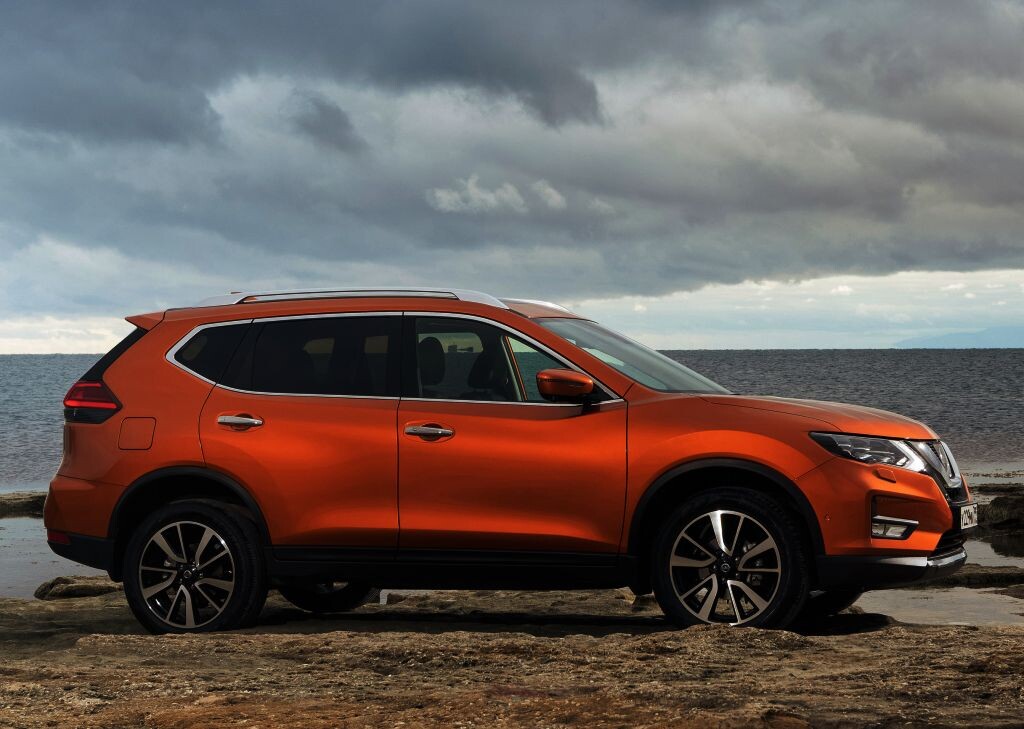 Интерьер Nissan X-Trail (T32) (вид сбоку), 2018–н.в. Фото: nissan-global.com / nissan.ru / autowp.ru