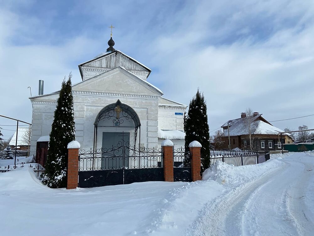 Город лихвин тульской области. Чекалин тульская область. Чекалин тульская область святоведенский храм. Малые города тульской области. Свято-введенский храм чекалин тульской области.