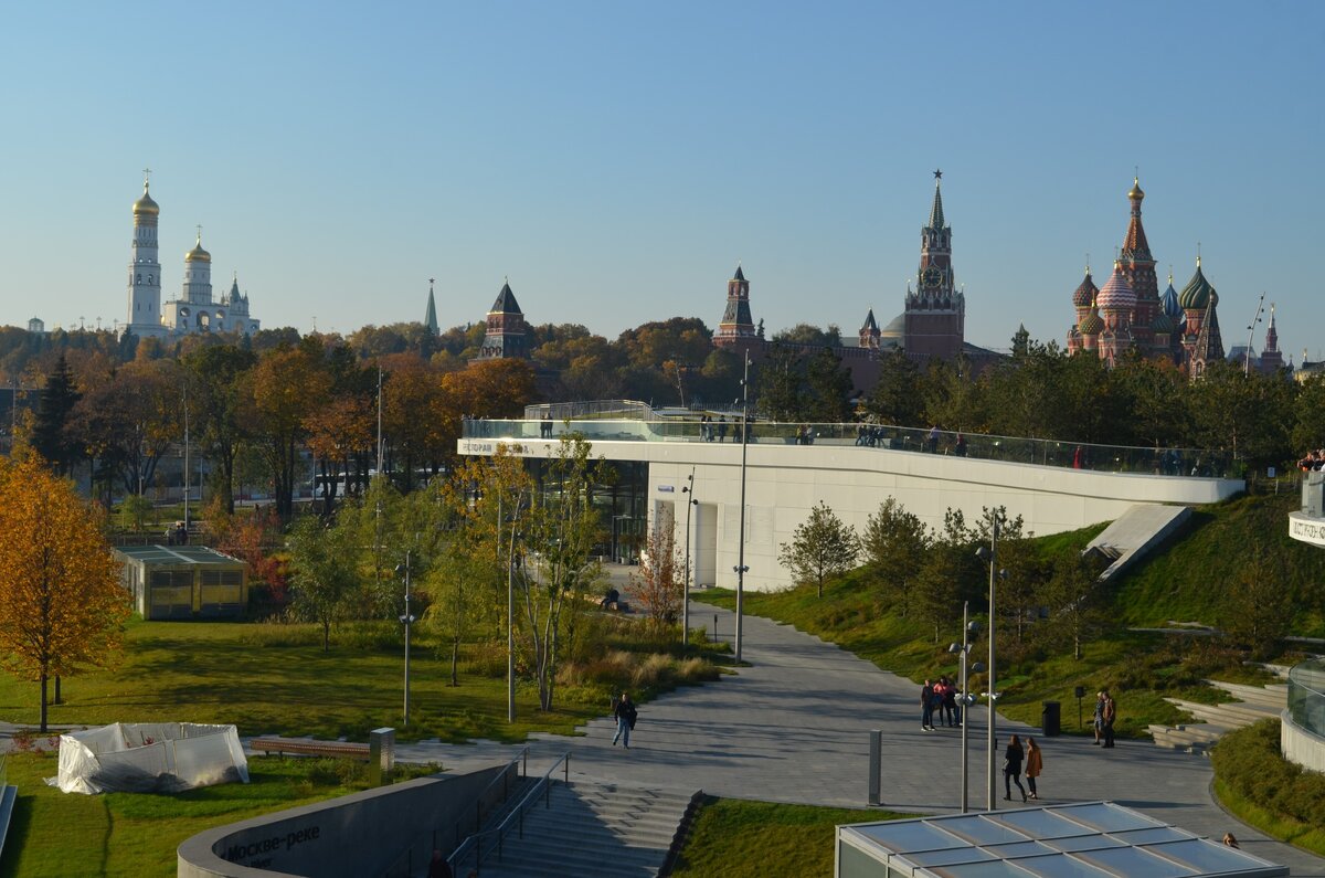Зарядье, вид на Кремль... Фото автора