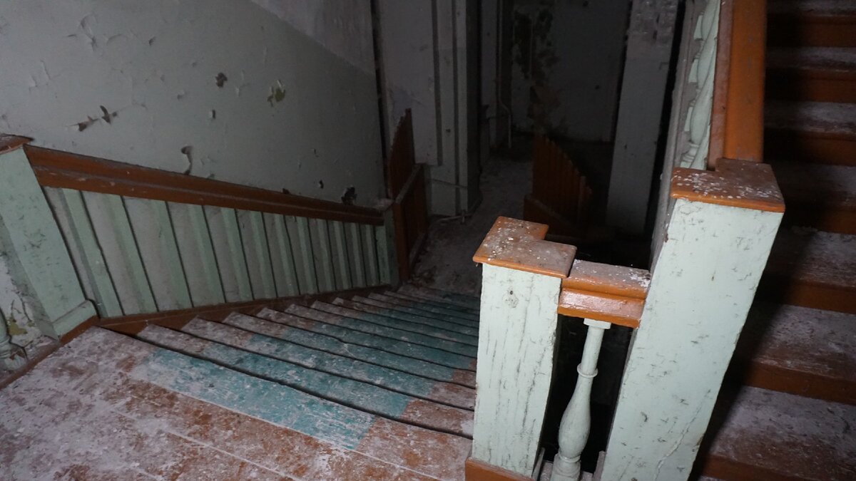 7 этажка глазов. Жуткая 18. Страшная комната. Квест не дыши кострома. Жуткая 18.