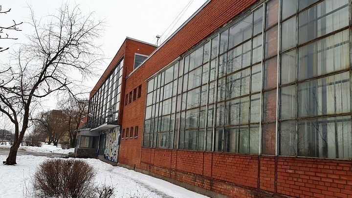  Предназначенная под снос школа Олимпийского резерва. Фото из петиции на сайте Change.org