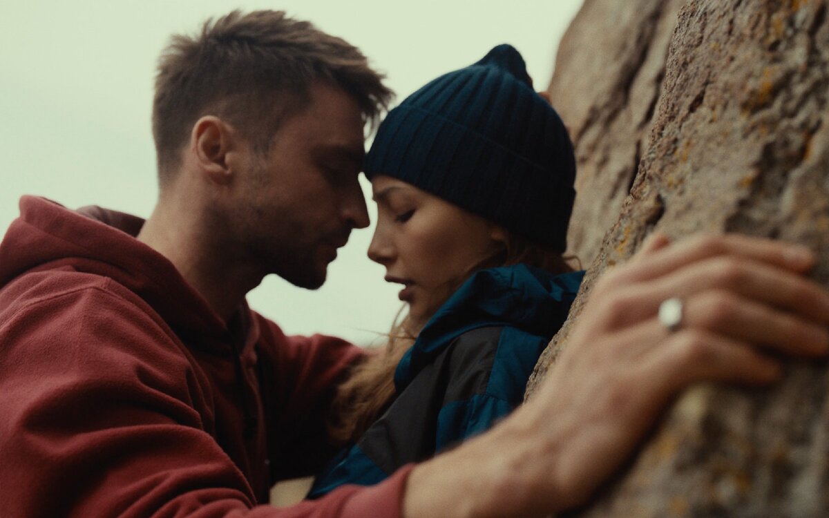 в глазах твоих видел снег океане. в глазах твоих видел снег океане. хочу видеть твои глаза. в глазах твоих видел снег океане. глаза как снег в океане.