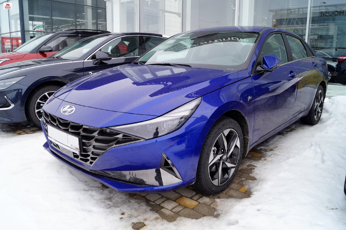  Автомобиль Hyundai Elantra в кузове CN7