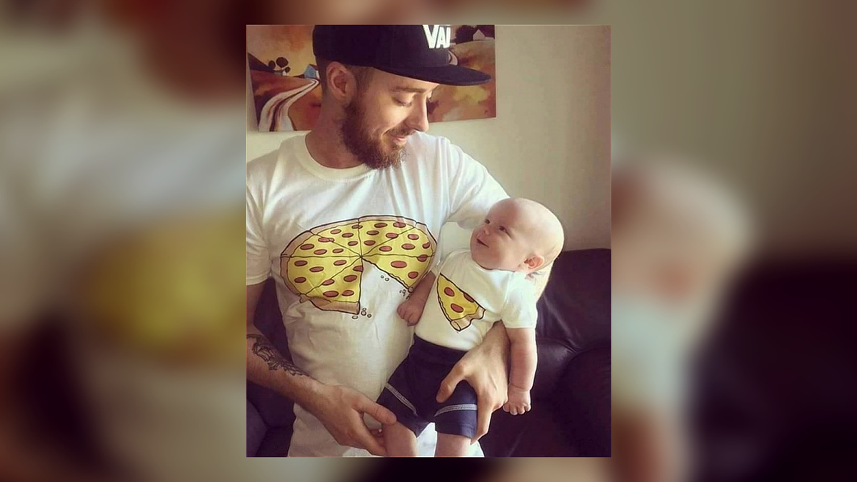 Маленький кусочек пиццы