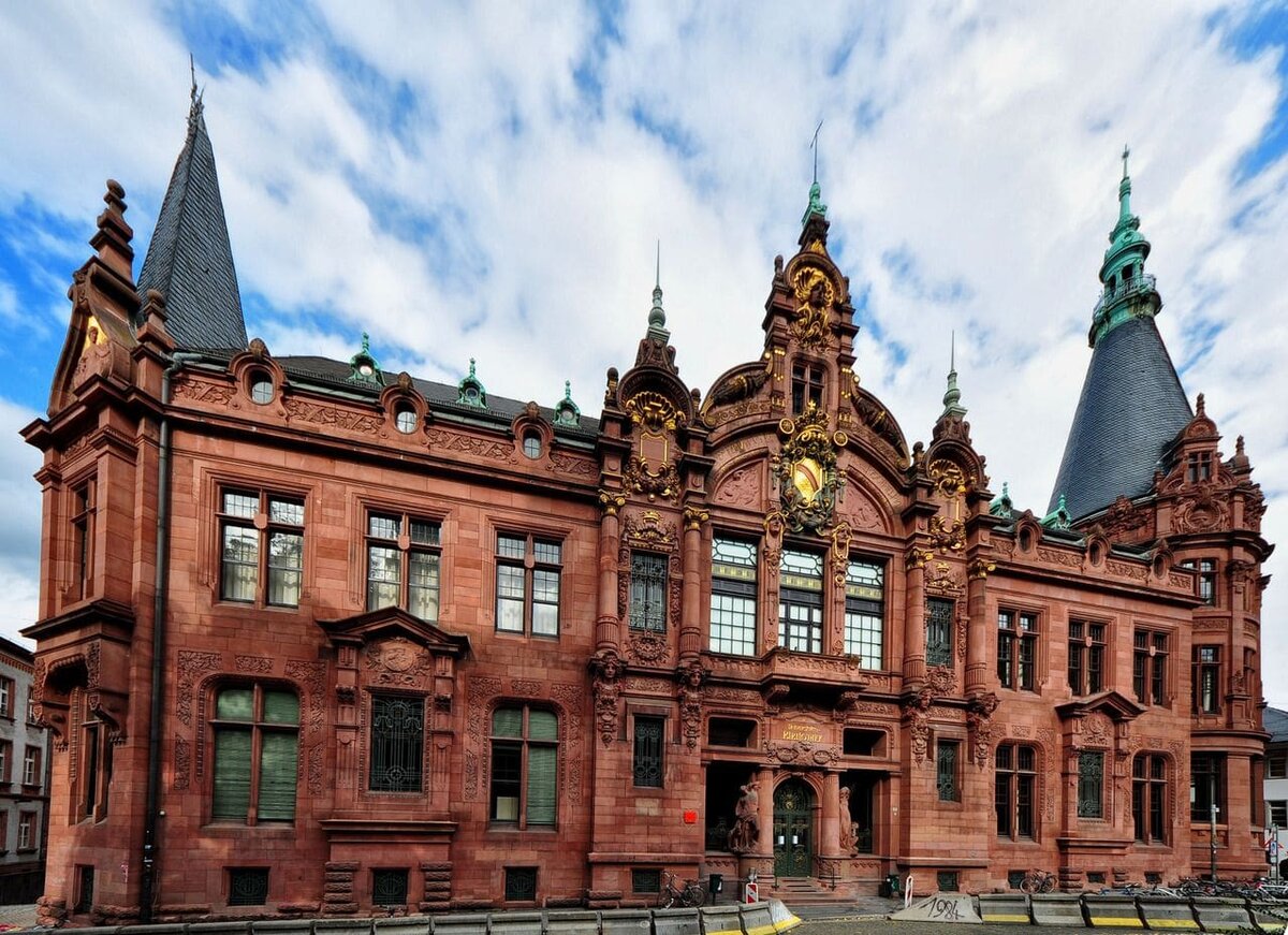 Главное здание Гейдельбергского университета