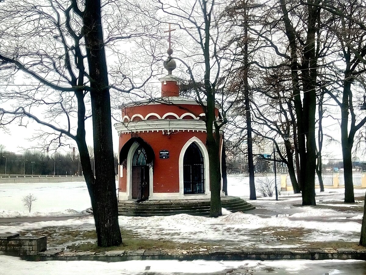 Часовня Иконы Божией Матери "Всецарица" на Каменном острове. Фото автора