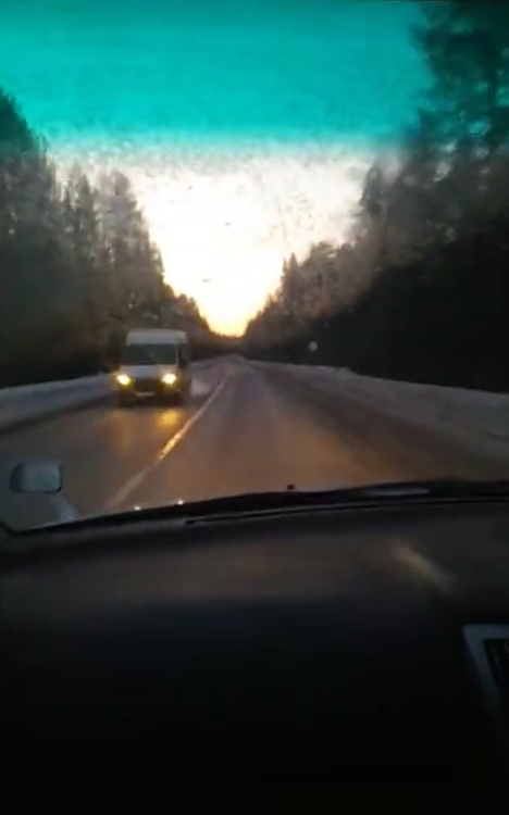 Такой экскурсией нам подвернулось путешествие на Базу Отдыха на Конжаковский Камень Уральского Хребта. Нам понравилась предложенная программа, время и цена в 2300р. с человека. Вот такой праздник подарил мне мой супруг на день 8 марта...