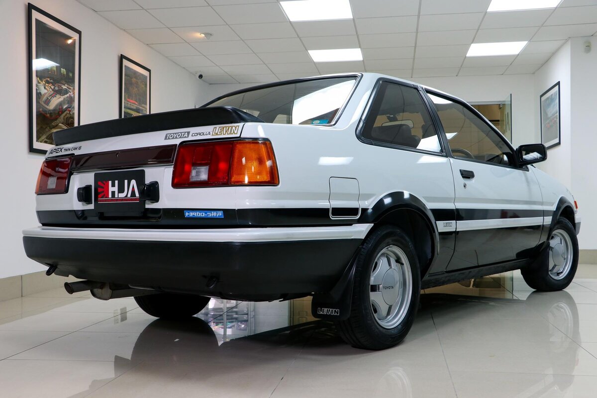 Надо брать! В Англии продается Toyota Corolla Levin AE86 в состоянии  