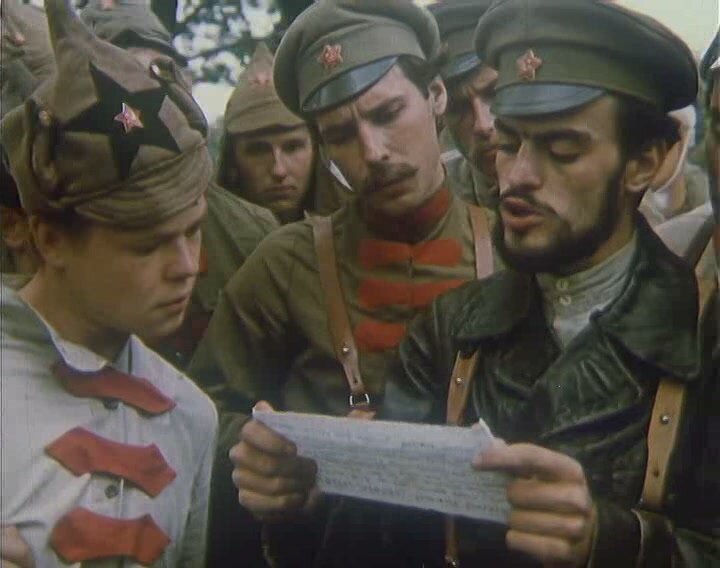 Для тех, кто не из СССР - это кадр из х/ф "Макар-следопыт". Если не смотрели - не упустите эту возможность. Заодно узнаете, чего лишены современные дети.