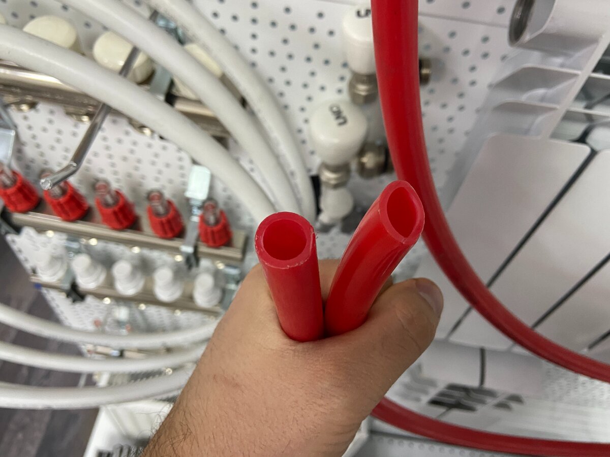 Отличите на данном фото дешевую трубу от дорогой? Это действительно две разные трубы