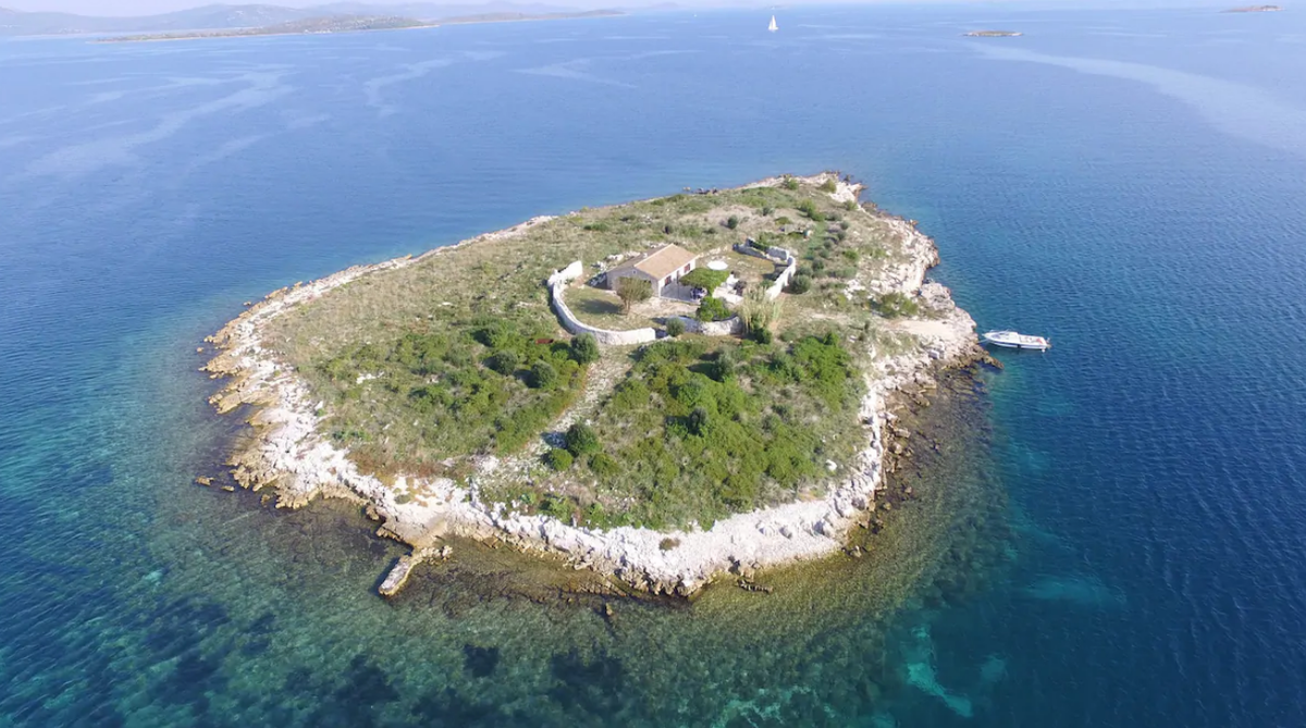 Листай галерею