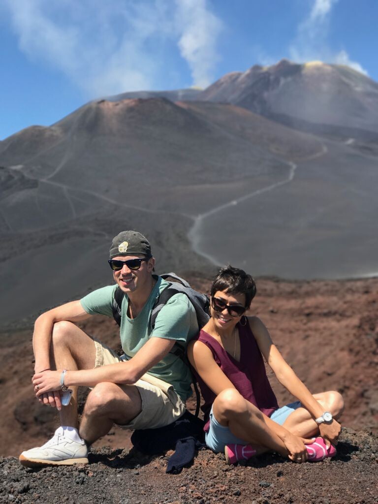 Солисты ансамбля Игоря Моисеева Екатерина и Александр Тихоновы на отдыхе. 