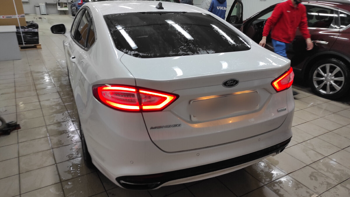 Шикарен сзади