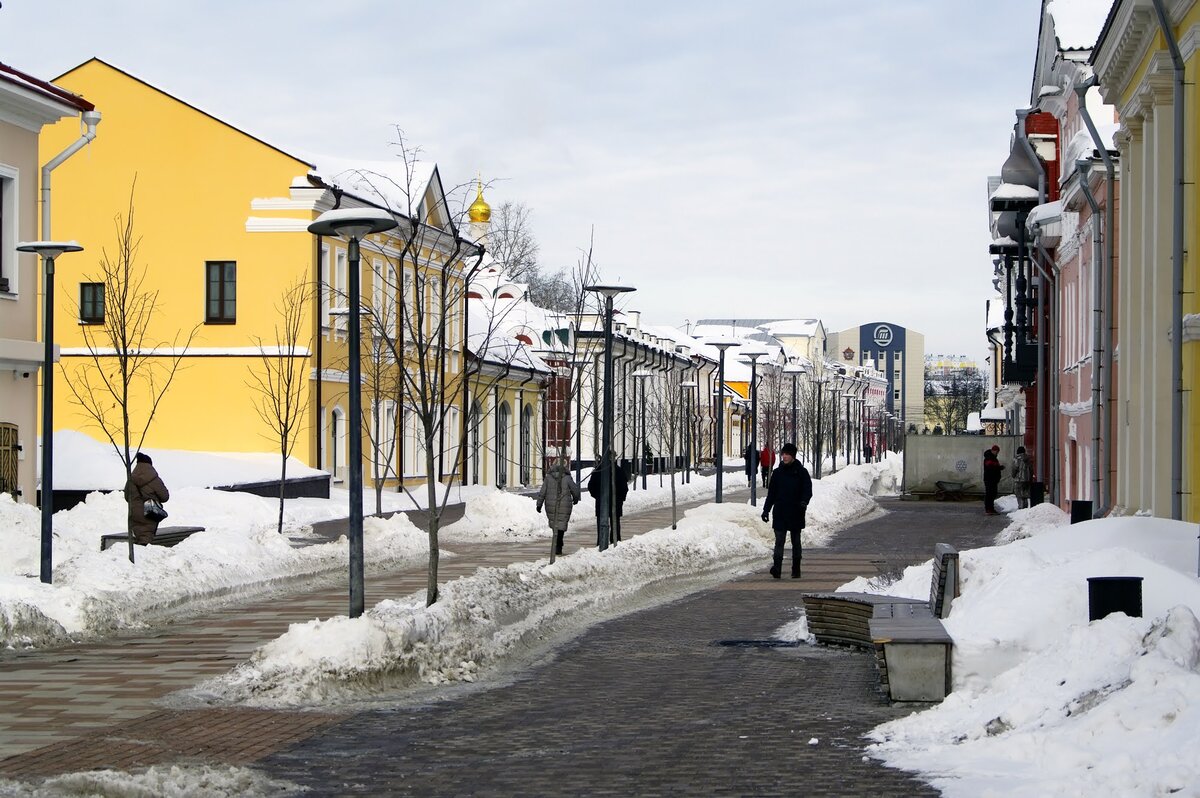Улица Металлистов — пешеходная улица в  Туле, одна из старейших в городе. Своё начало она берет у Пятницких ворот Тульского кремля и оканчивается на Советской улице.