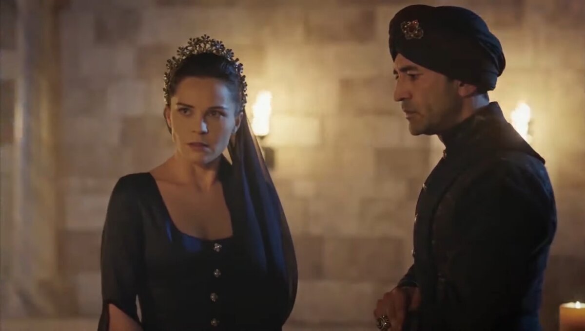 Во время бунта Дервиш Паша признается Валиде, что именно он убил Султана Мехмеда ради неё и её сына