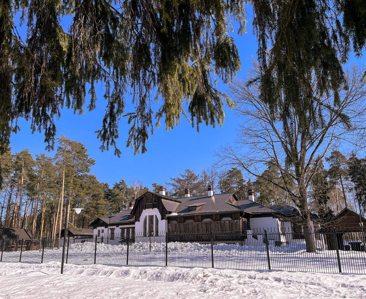 Усадьба Глухово (дом А.И. Морозова)  в Ногинске. Фото автора