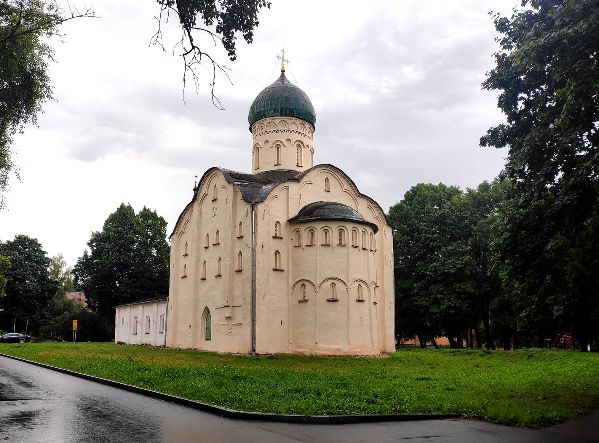 Церковь Федора Стратилата на Ручью