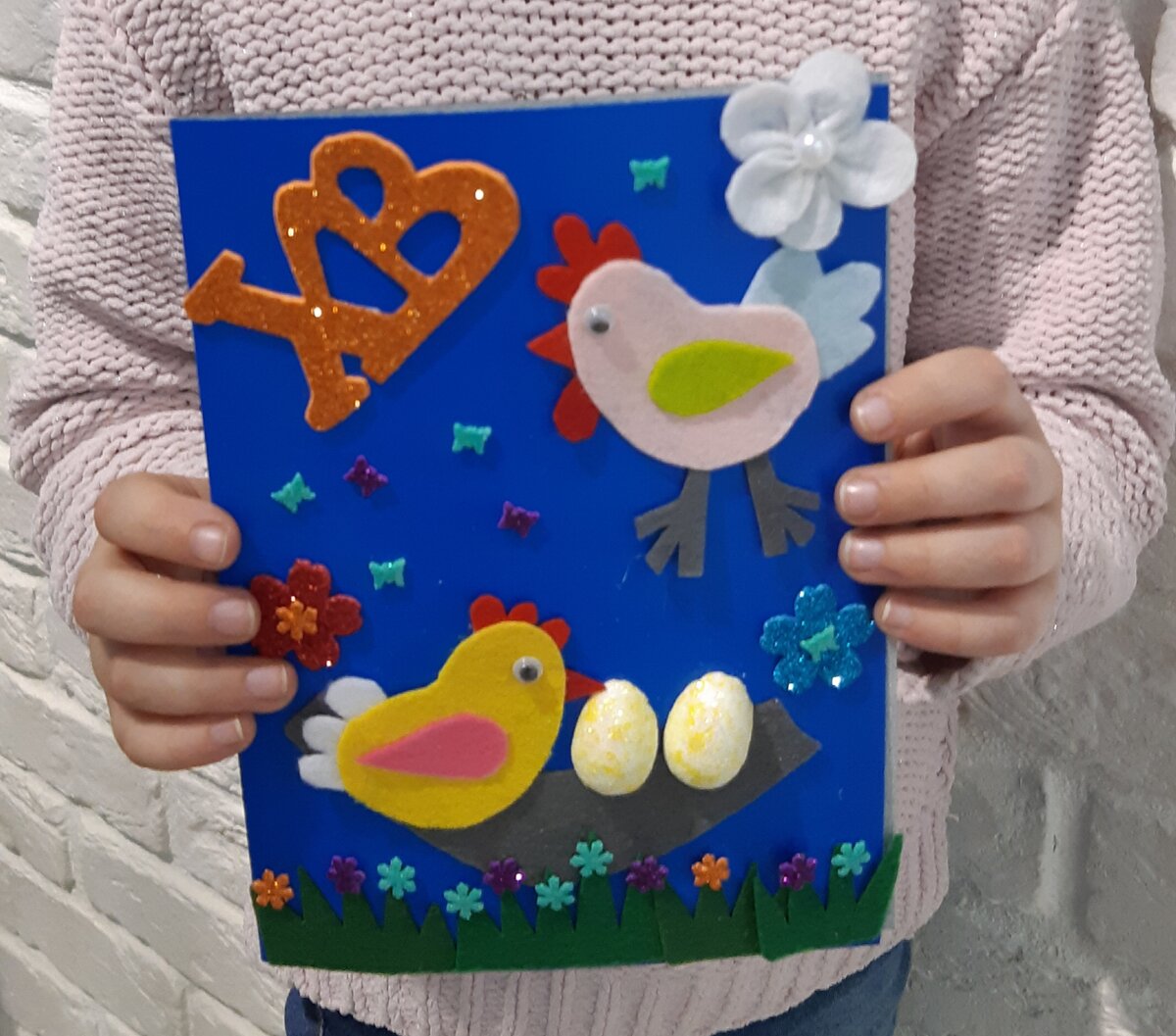 Вот такие милые пасхальные окрытки делали все желающие детки у нас  В ТУЦ Сарафан.