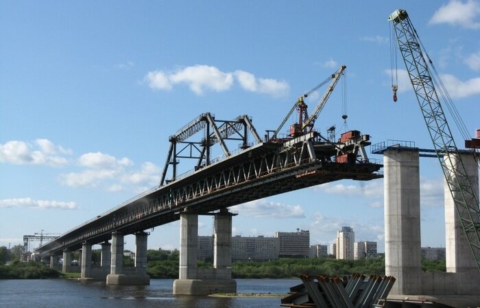 Как ставят опоры мостов в воде