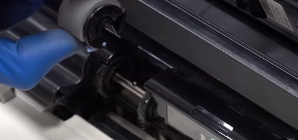 Лазерные принтеры HP LaserJet 4000/4050. Замена роликов подачи и отделения бумаги. Сброс счетчиков