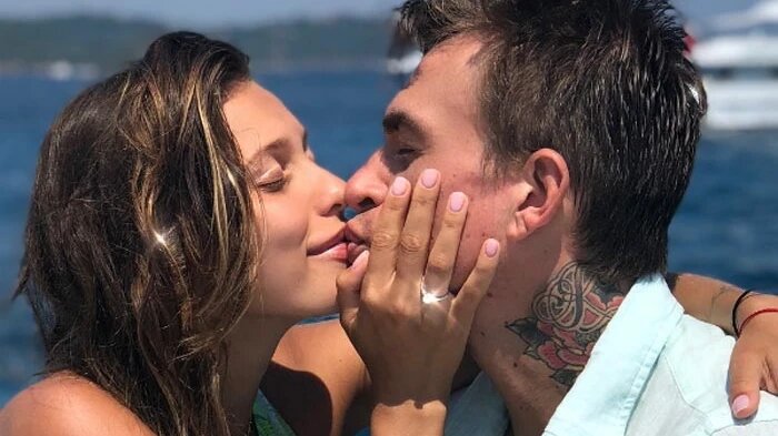 У пары теперь два сыночка - Михаил и Мир. Фото: соцсети Регины Тодоренко