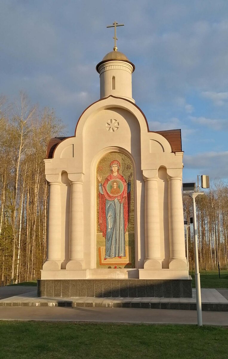 Киот в память защитников Отечества на трассе М11