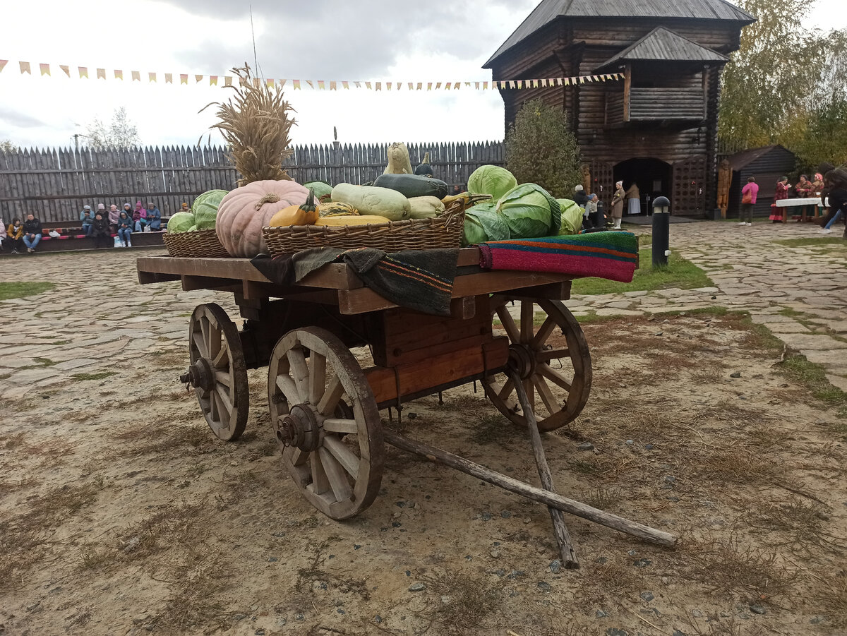 Праздник «Капуста Барыня» в Ялуторовске: едим пироги, лепим пельмени и  водим хоровод | Visit Tyumen | Дзен