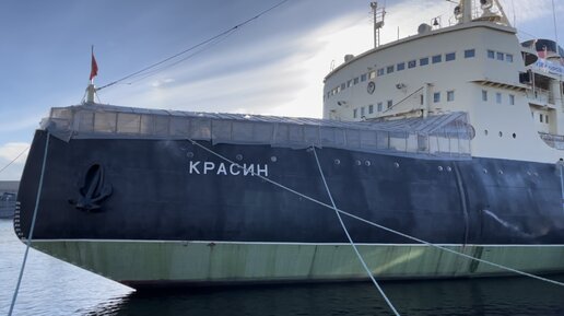 Санкт-Петербург. Прогулка по набережной Лейтенанта Шмидта (часть 2)