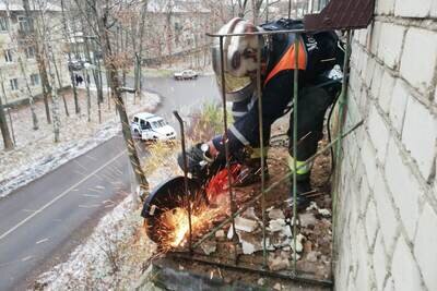    Специалисты «Мособлпожспаса» на месте хлопка газа в Сергиевом Посаде ©Telegram-канал Мособлпожспас