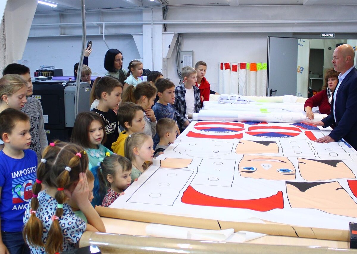 Экскурсия по предприятию «КвадроШоу»