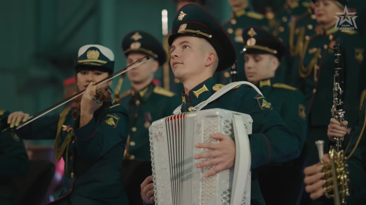 Кадр из клипа "Сарматушка" 