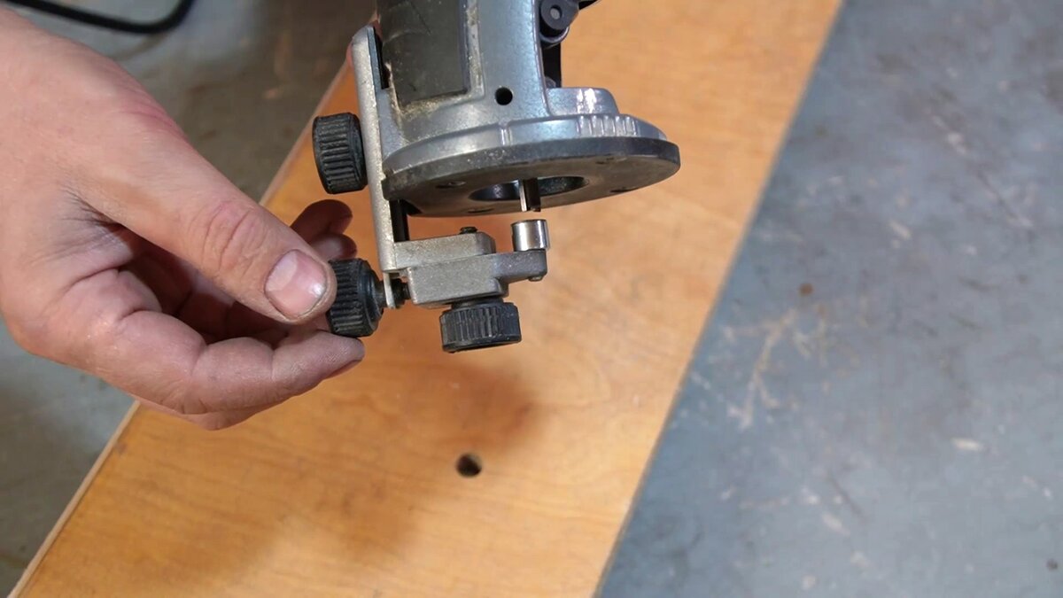 контурная направляющая на фрезере