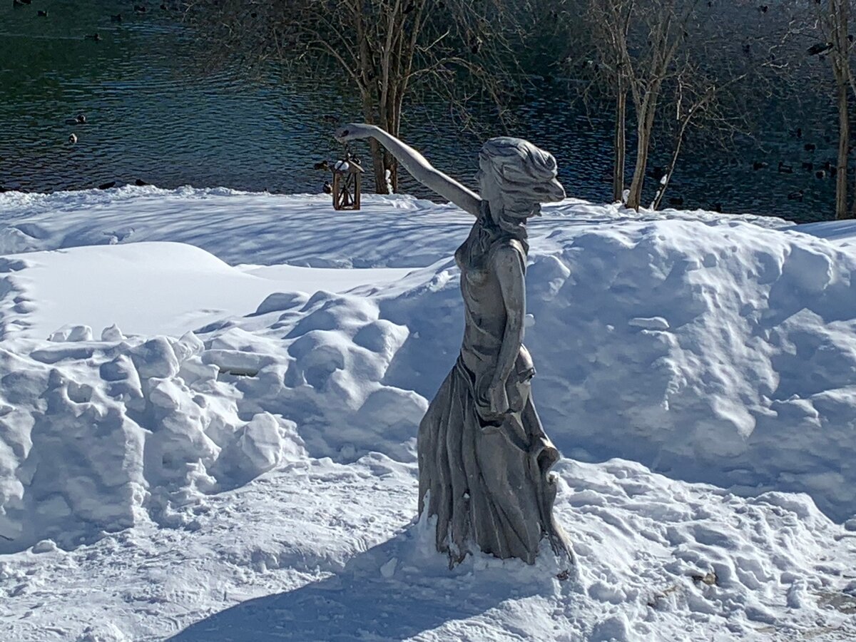 Ассоль на берегу