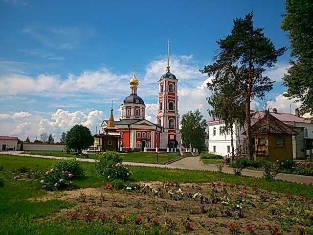 Ростов Великий: Варницкий Троице-Сергиев мужской монастырь