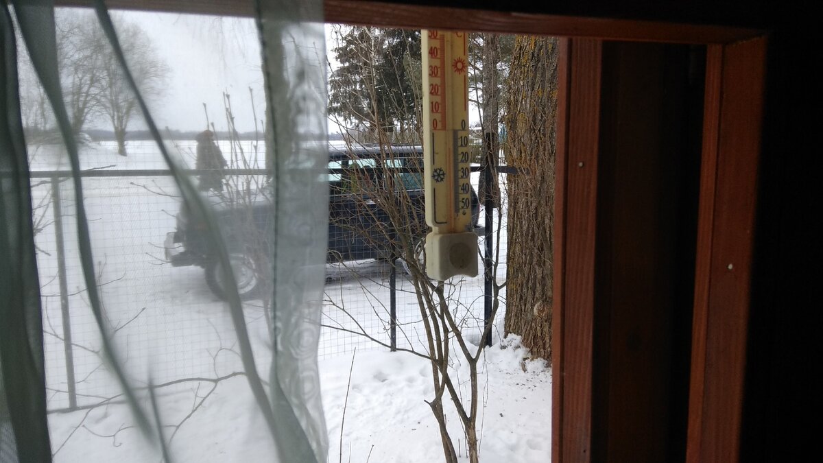 За окном -10, но это днем, а ночью обещают до -20.