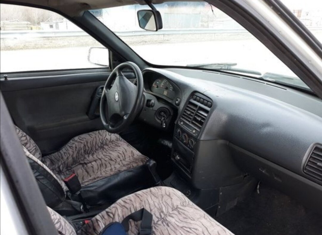 Вот та вмятина в панеле