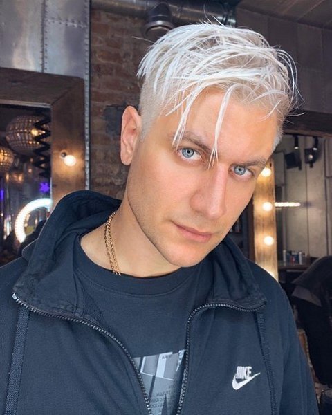 На фото изображён Давид Манукян. Источник фото: Яндекс.Картинки