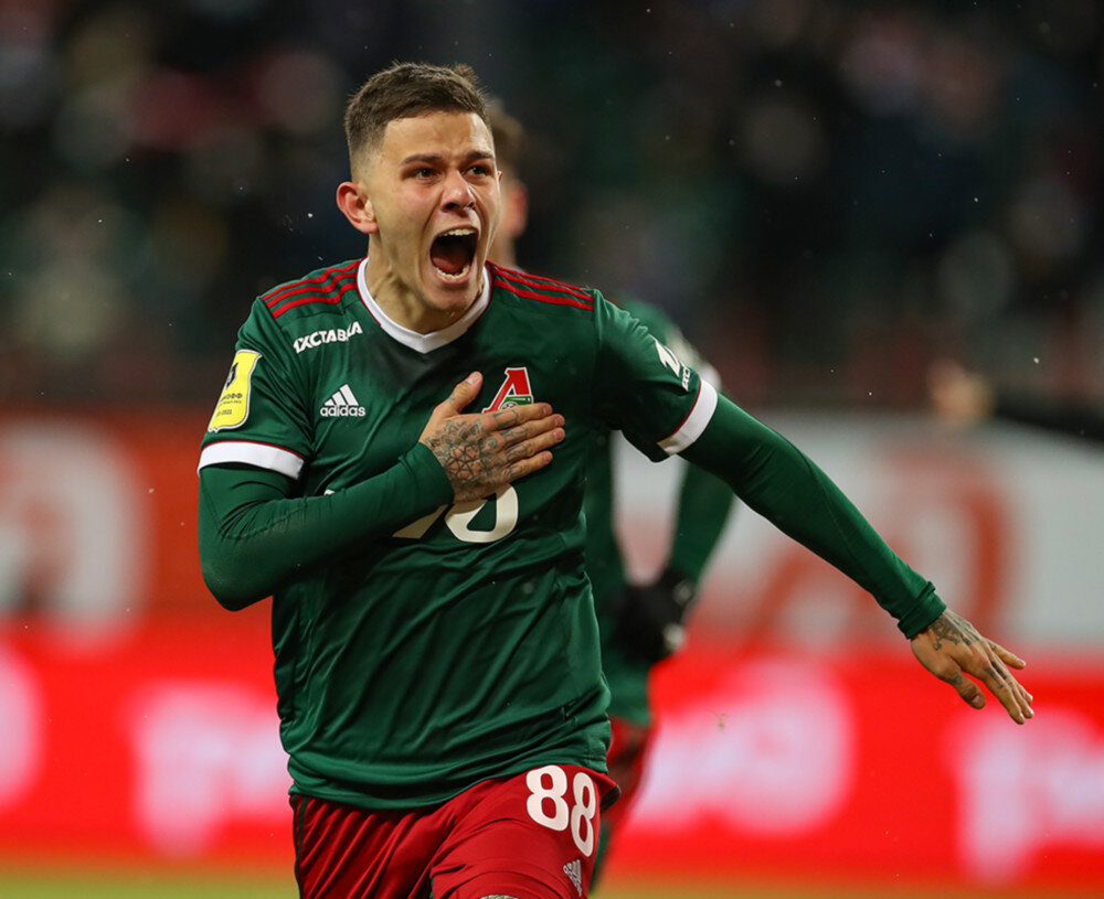 Эмоции нападающего «Локомотива» Виталия Лисаковича ( www.fclm.ru/ru/)