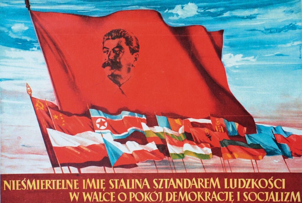 Соцреализм плакаты. Советский социализм. Давай 14 апреля