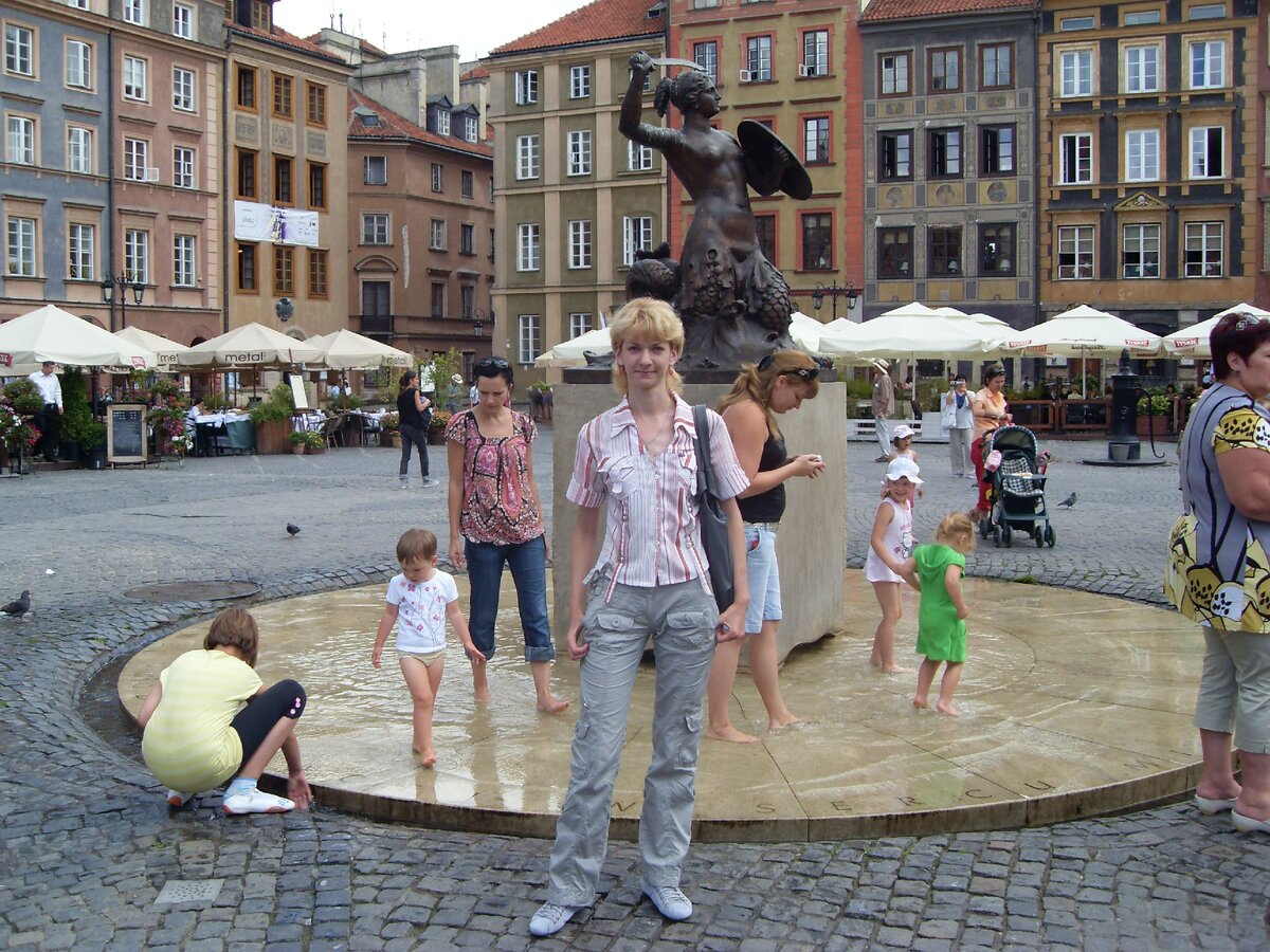 Варшавская русалка, символ города и фонтан