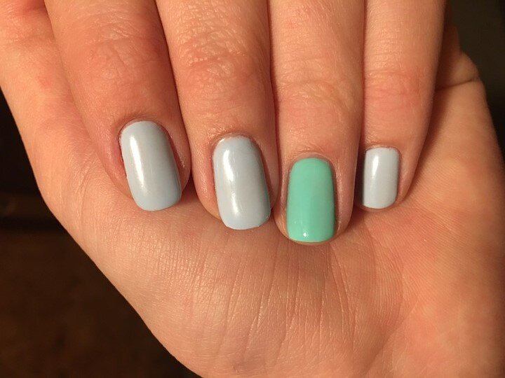 Аккуратный маникюр, правда не мой