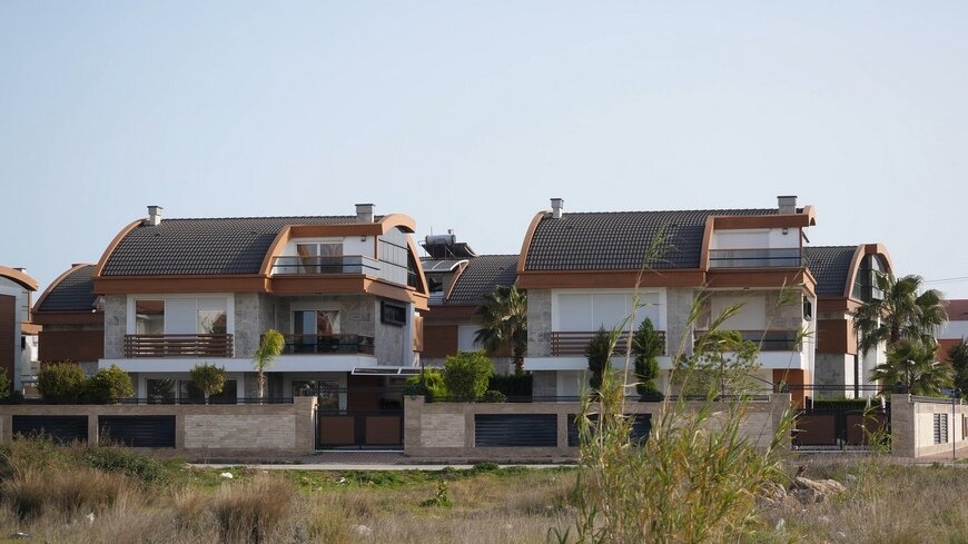 Цены здесь стартуют от €145 тыс.