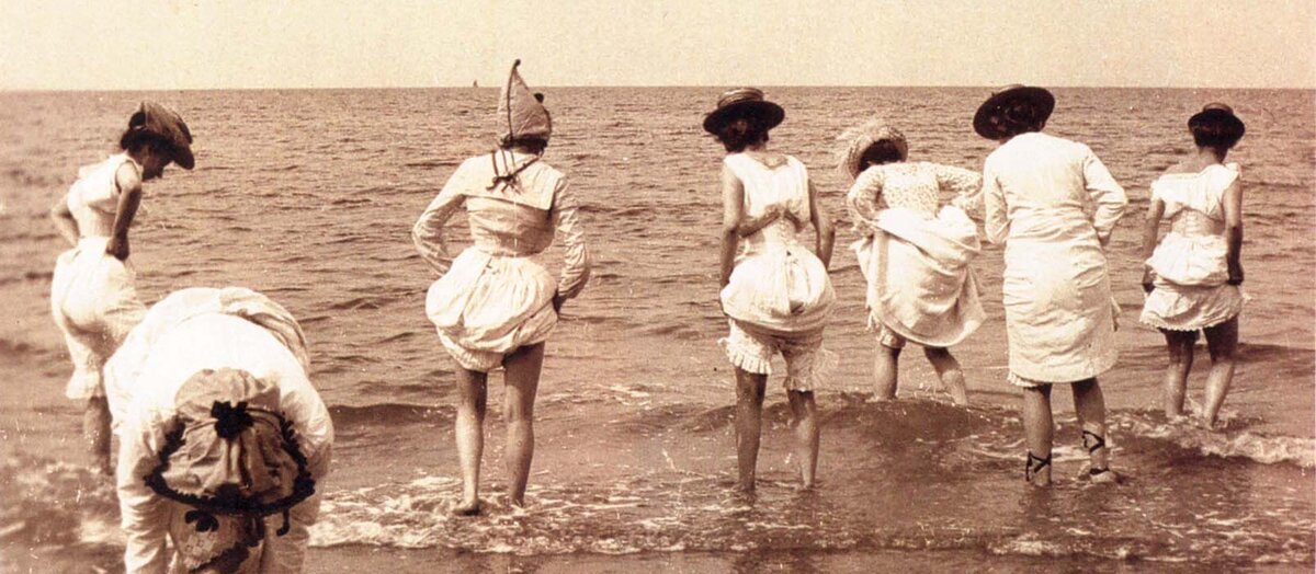 Купаются ретро. Купальные костюмы царской семьи. Пляжи 19 века.