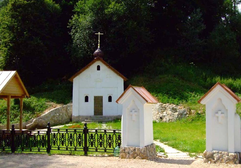 Святой источник и часовня Боголюбской иконы Божией Матери, Таруса