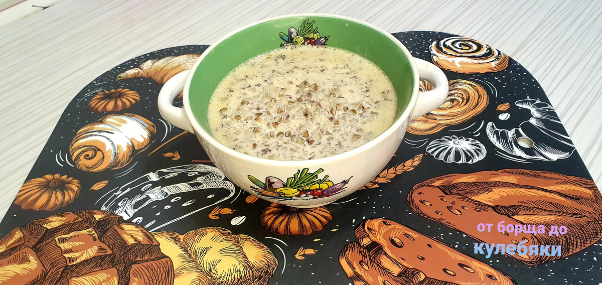 Количество молока можете определить сами, в зависимости от того, какой консистенции кашу вы любите.