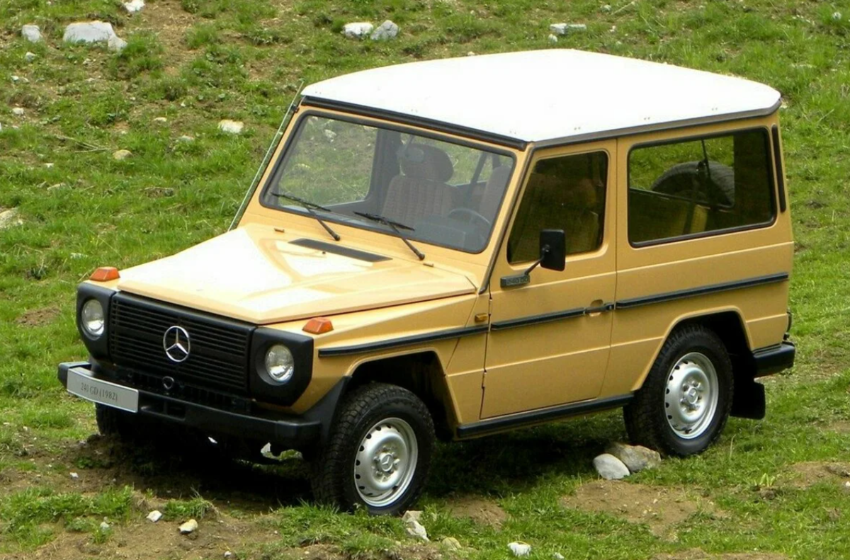 Почему многие хотят Гелендваген, хотя он немногим лучше УАЗа, а стоит ...