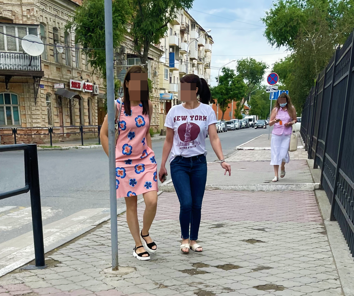 В астрахани какой день. Люди в Астрахани какие они фото