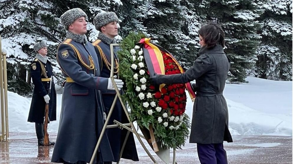 А.Бербок у Могилы Неизвестного солдата. Bild. Фото: Йорг Бланк