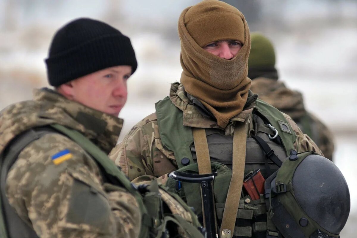 Тренировка военных а городских условиях